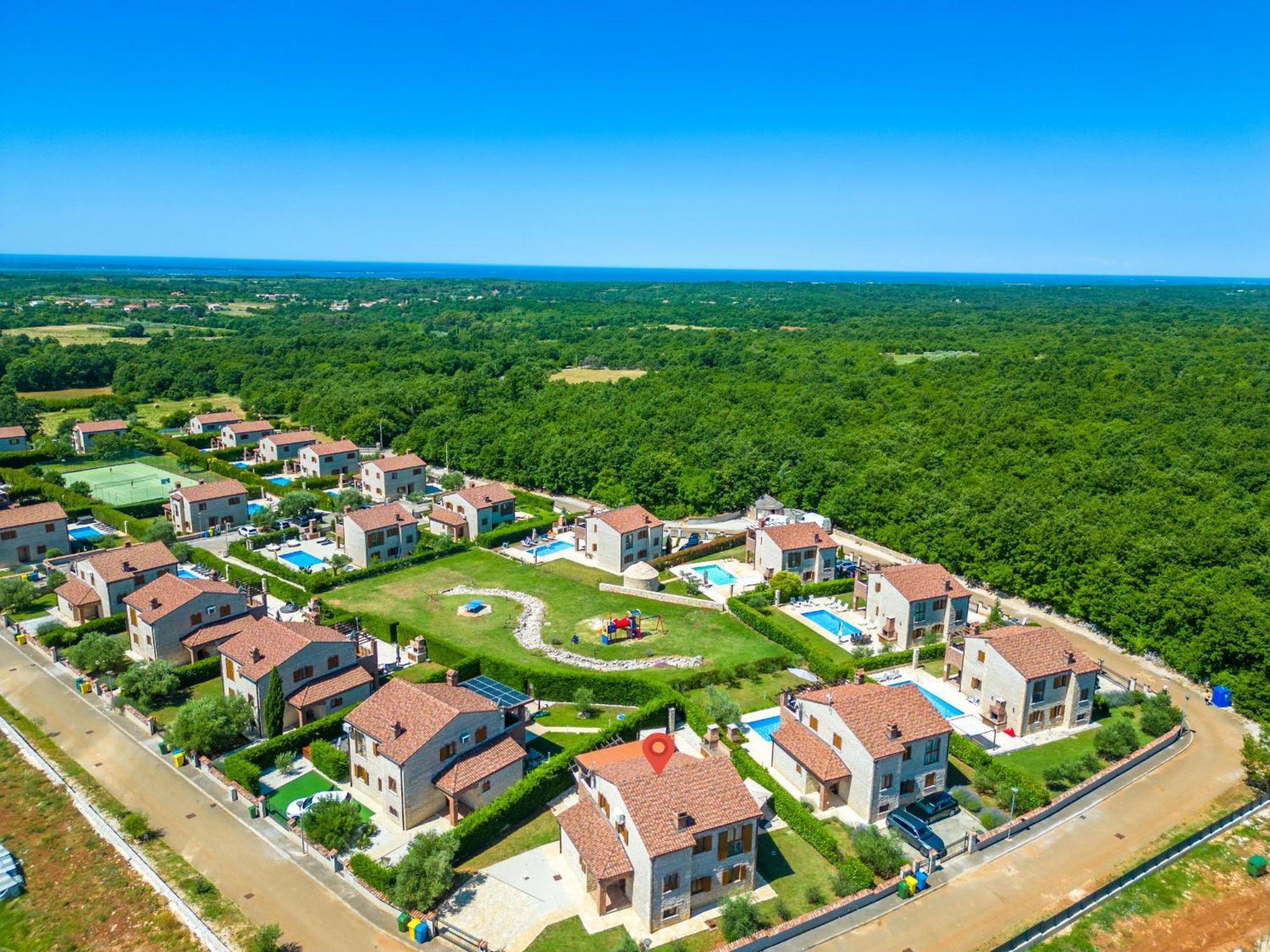 Villa 9 Mani Butkovići Buitenkant foto